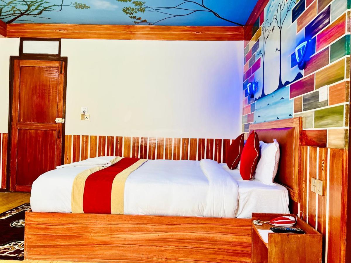 Thamel Seasons Hotel カトマンズ エクステリア 写真