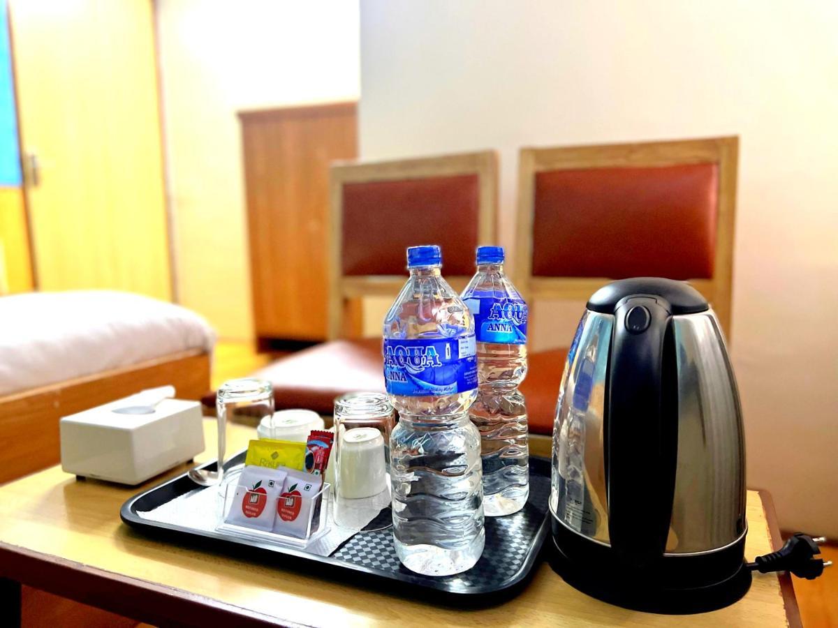 Thamel Seasons Hotel カトマンズ エクステリア 写真