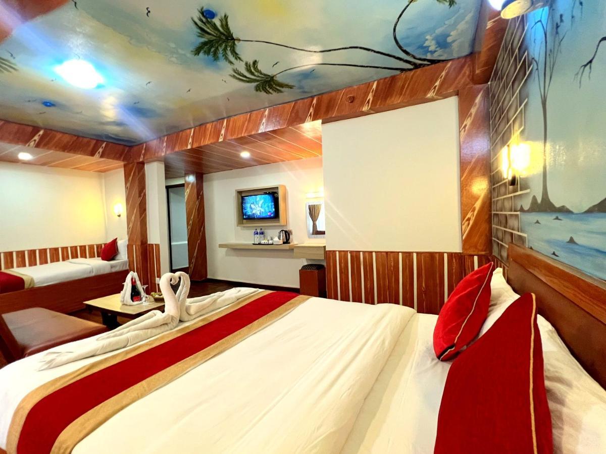 Thamel Seasons Hotel カトマンズ エクステリア 写真